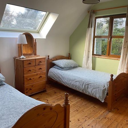 Letterfrack Mountain Farm Cottage On Farm In Village Centre Екстериор снимка
