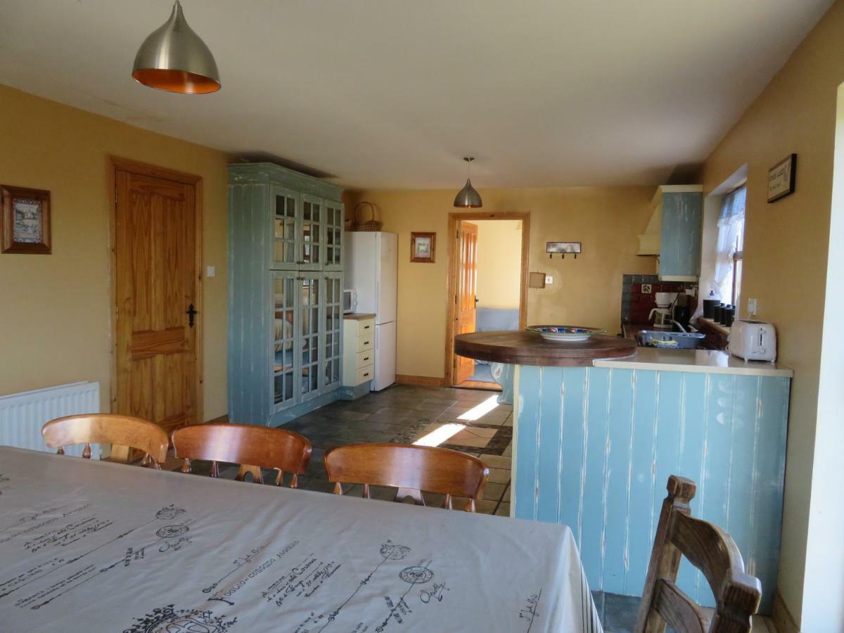 Letterfrack Mountain Farm Cottage On Farm In Village Centre Екстериор снимка